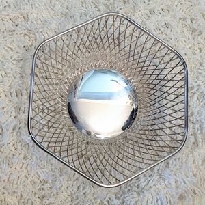 MCM Silver Plated Wire Fruit Bread Basket Bowl Dish 1960s Hexagon Vintage